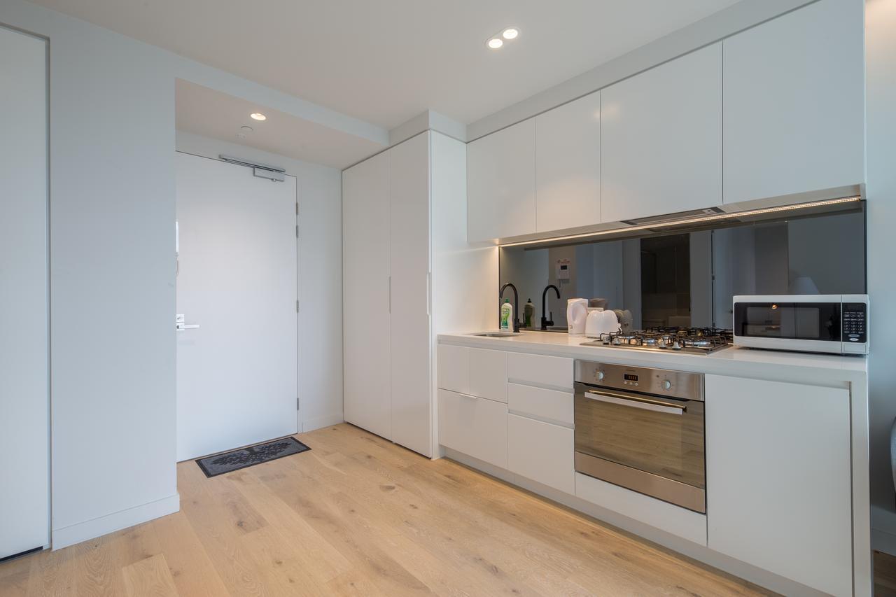 Light Tower Apartment Мельбурн Экстерьер фото
