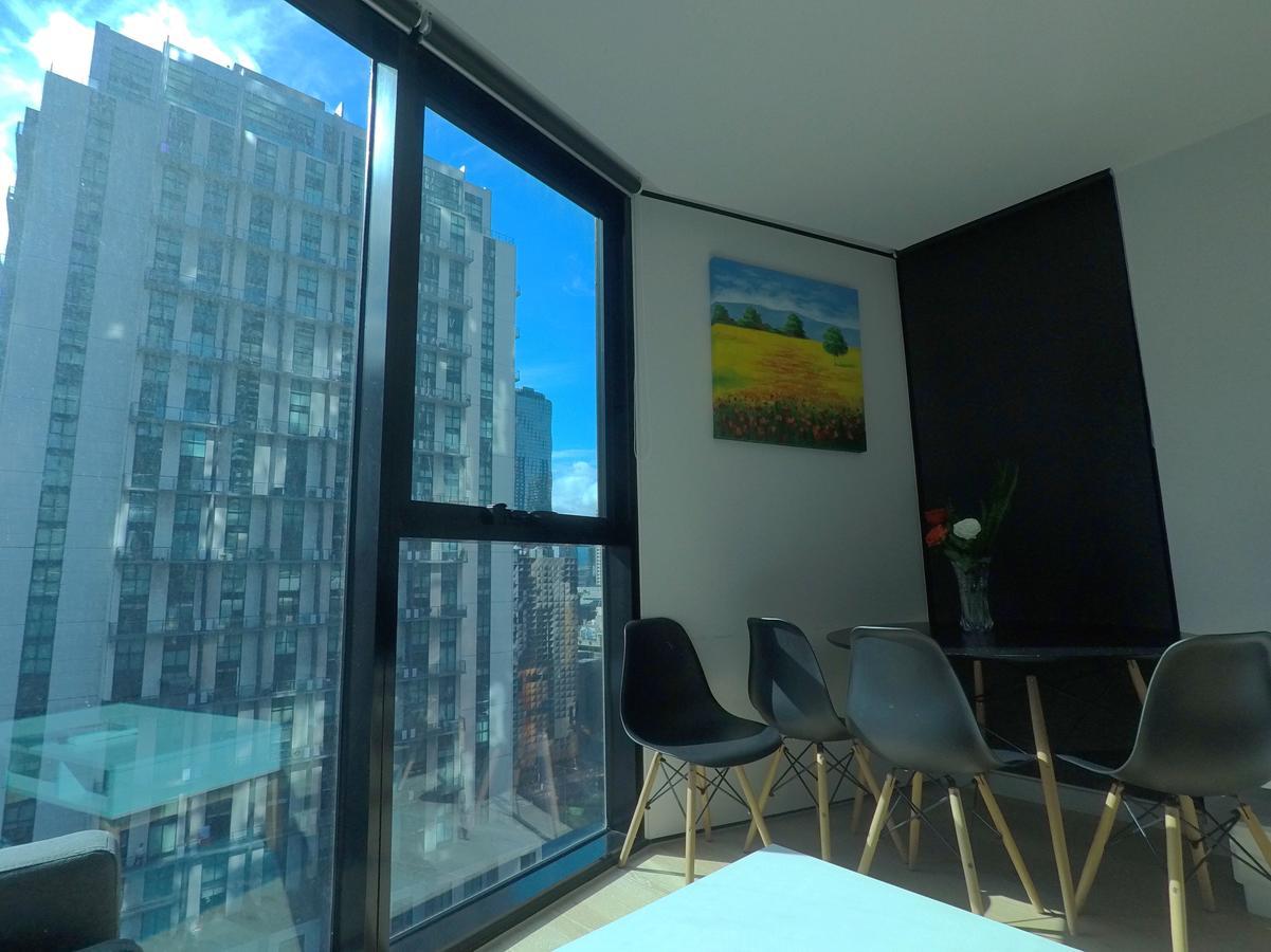 Light Tower Apartment Мельбурн Экстерьер фото