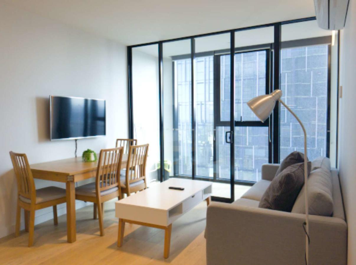 Light Tower Apartment Мельбурн Экстерьер фото